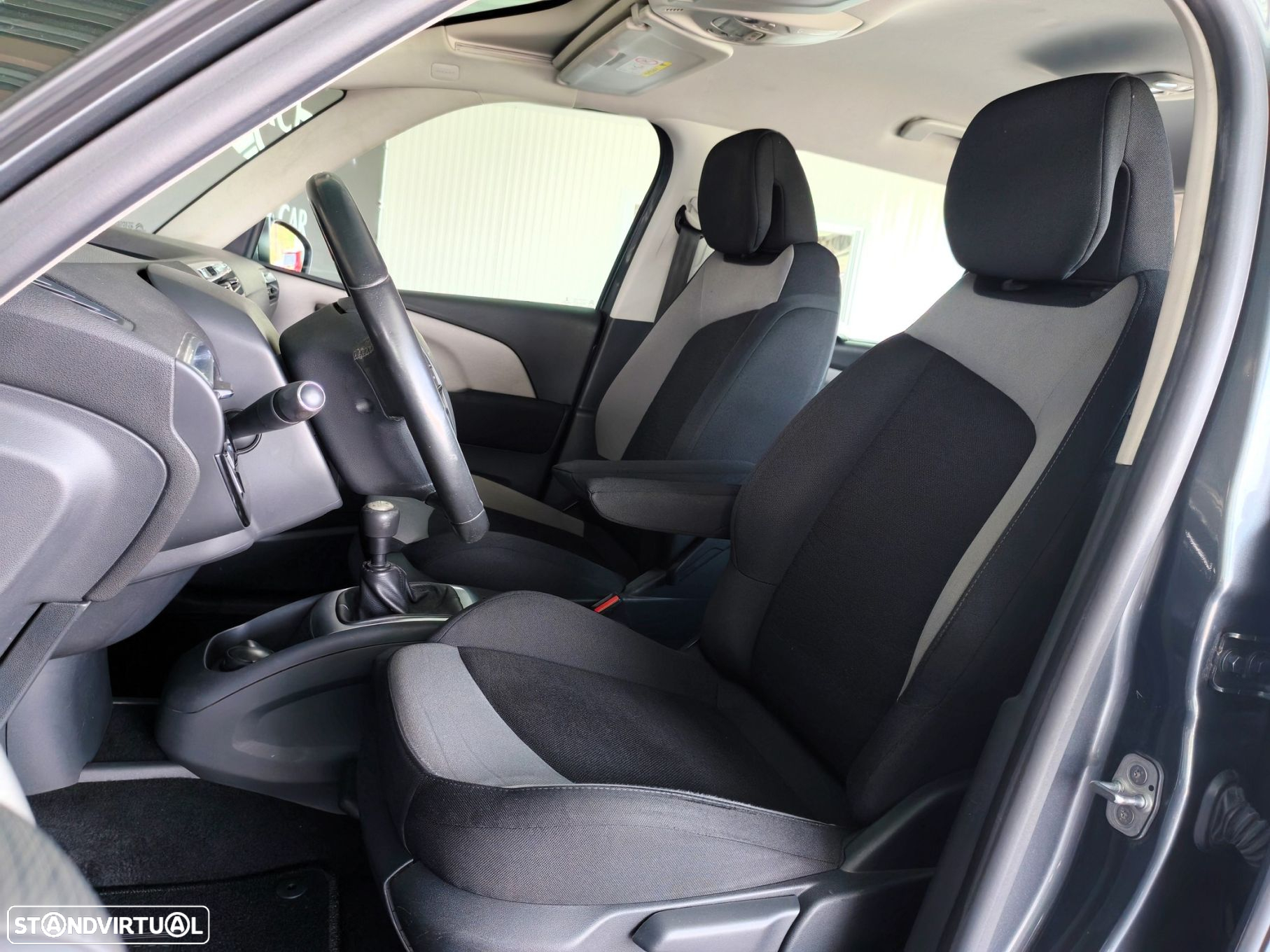 Citroën C4 Grand Picasso 1.6 e-HDi Exclusive - 8