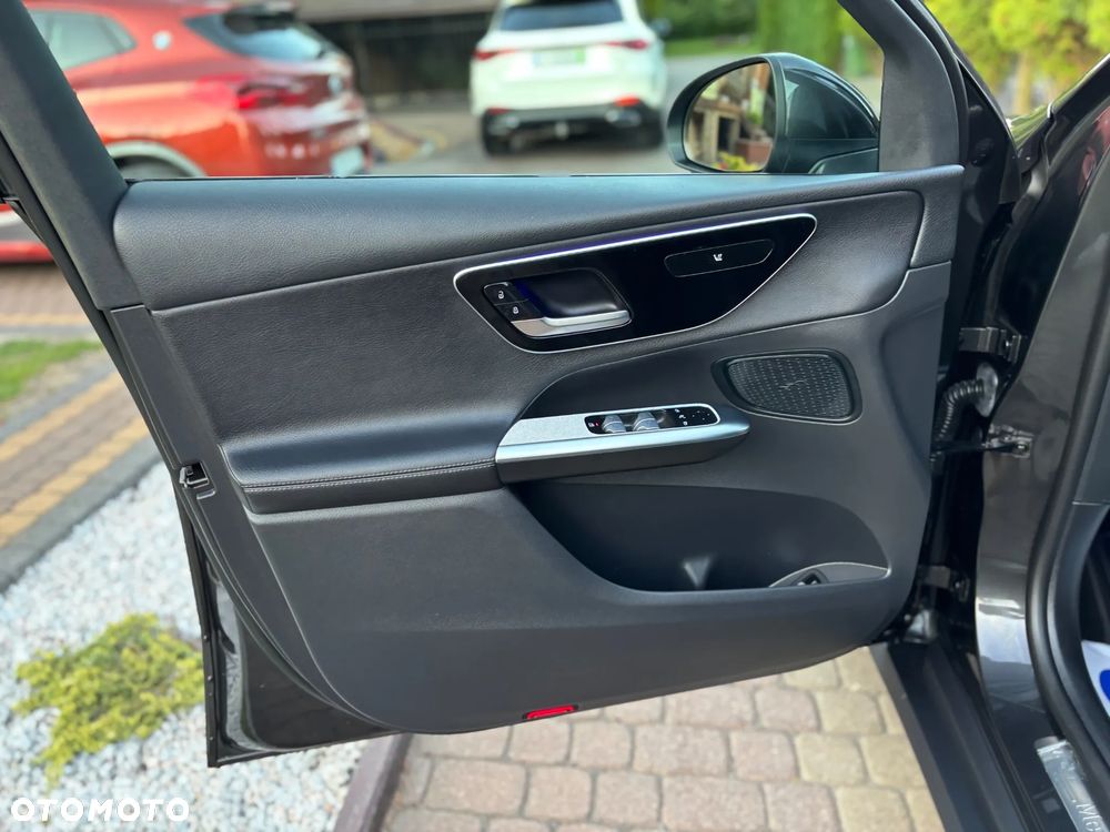 Mercedes-Benz GLC 220 d 4Matic 9G-TRONIC Edition Avantgarde - 29