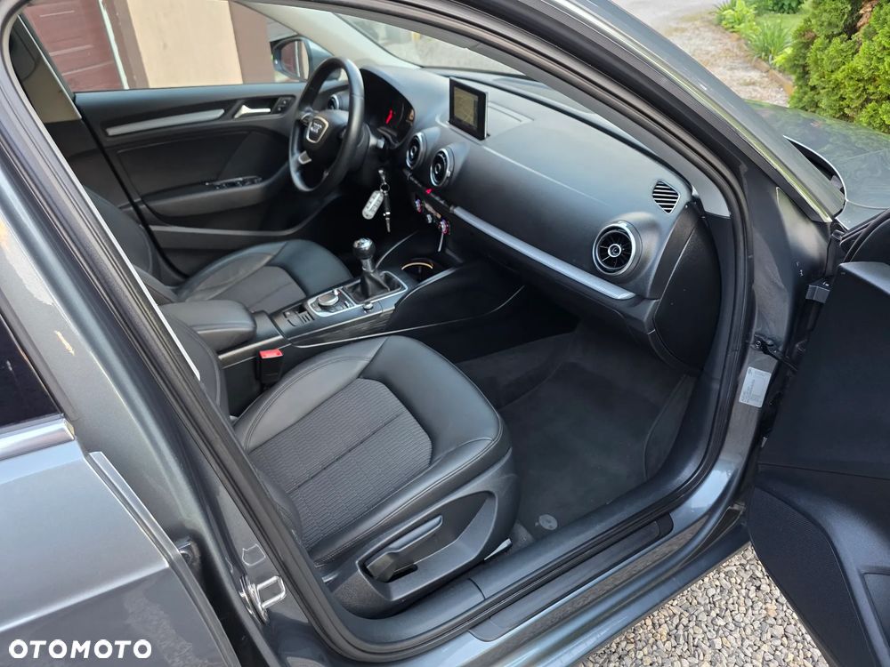 Audi A3 Sportback 2.0 TDI S line Sportpaket - 10