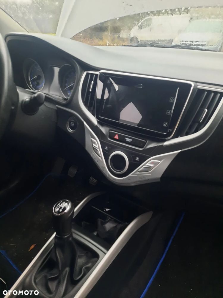 Suzuki Baleno 1.2 Dualjet Club - 11