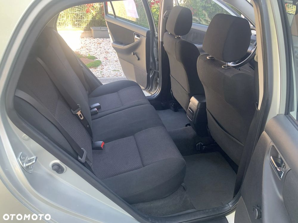 Toyota Corolla 1.4 VVT-i Terra - 19