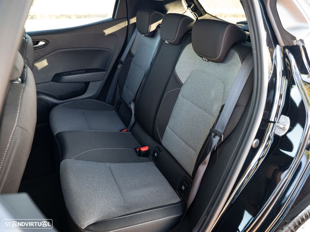 Renault Clio 1.0 TCe Evolution - 38