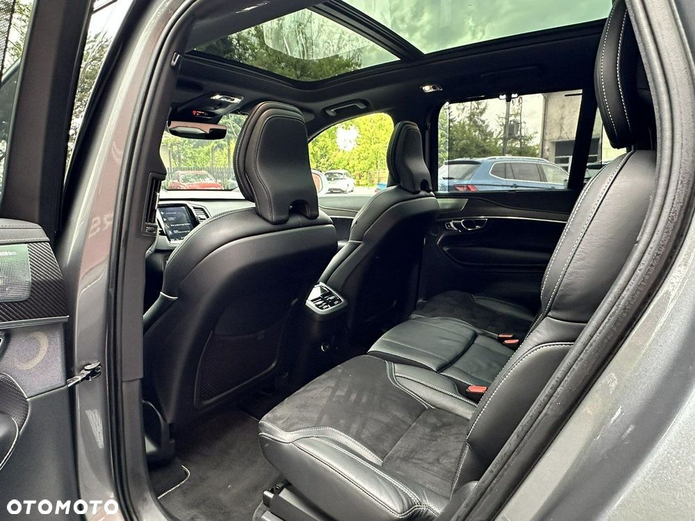 Volvo XC 90 D5 AWD R-Design 7os - 16
