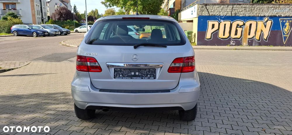 Mercedes-Benz Klasa B 200 Autotronic Special Edition - 4