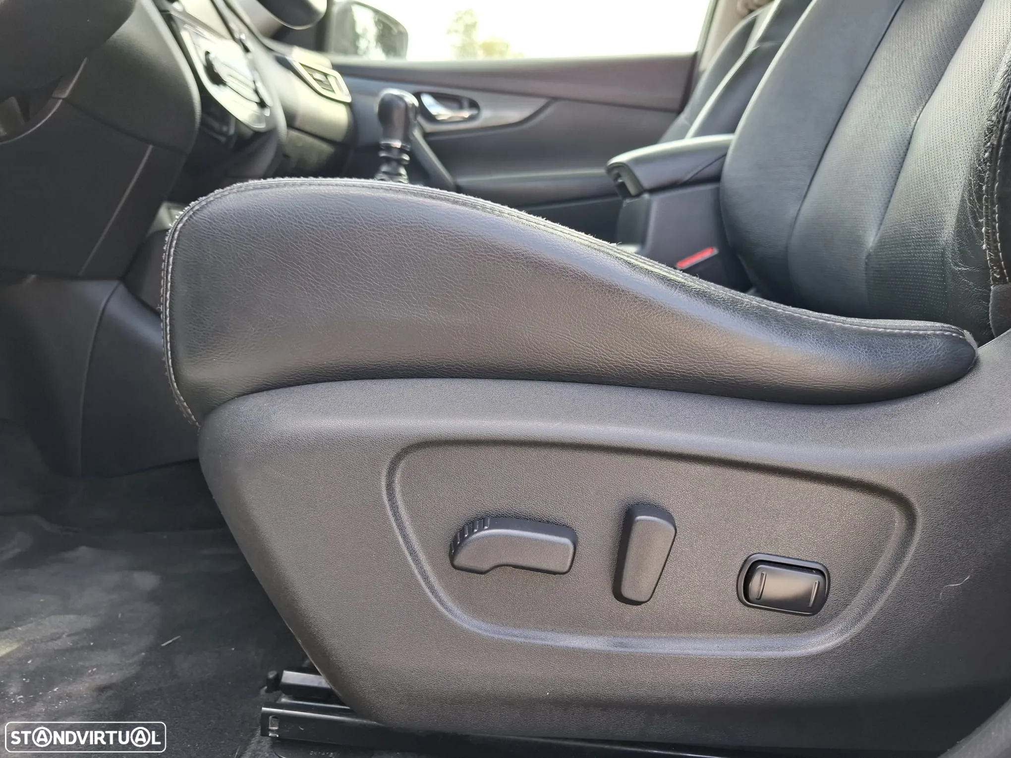 Nissan X-Trail 1.6 dCi Tekna - 25
