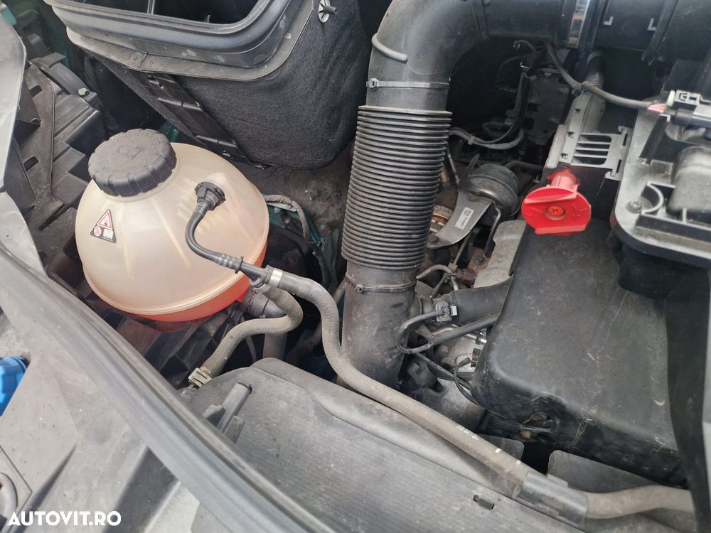 Mercedes-Benz Sprinter - 10