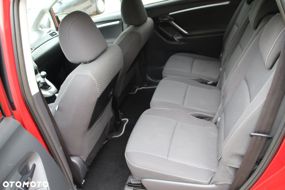 Toyota Verso 1.8 Edition - 17