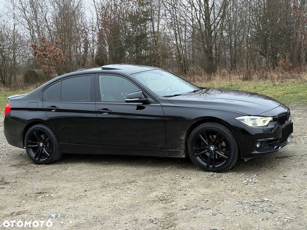 BMW Seria 3 330i xDrive Advantage - 6