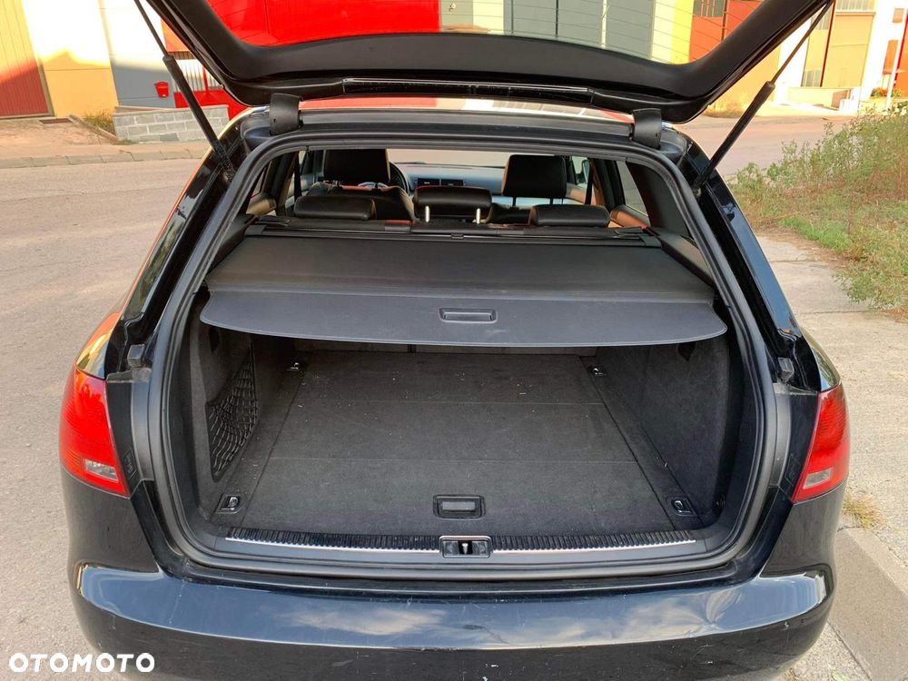 Audi A4 Avant 2.0 TDI - 10
