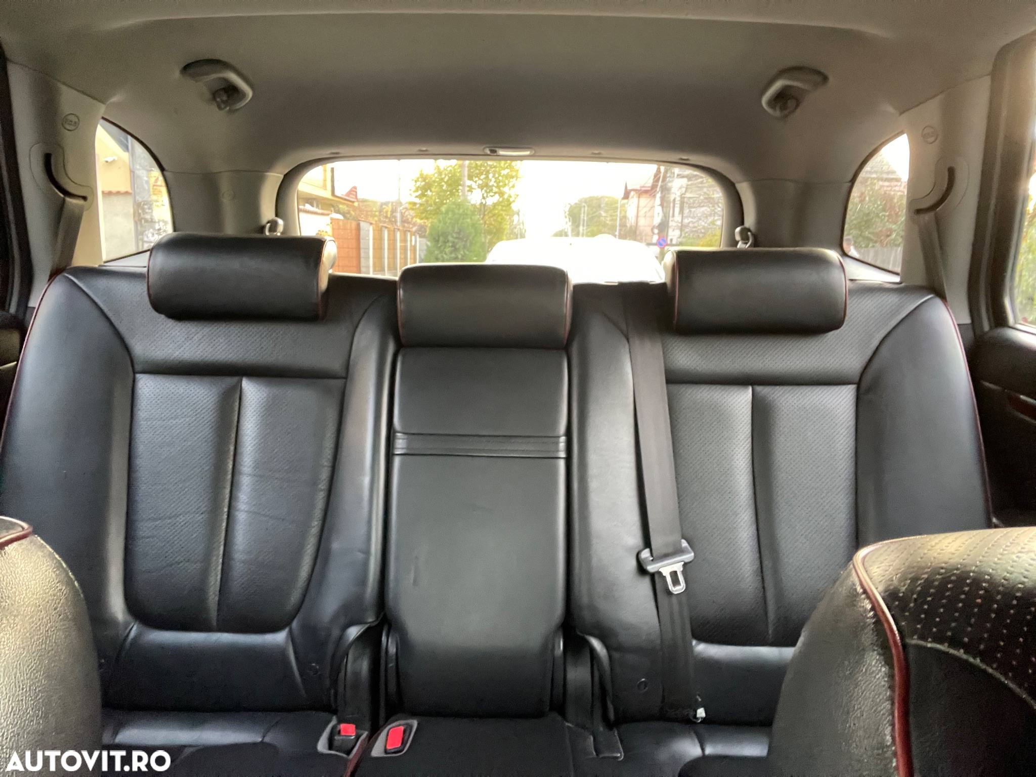 Hyundai Santa Fe 2.2 DSL VGT 7 SEATS 4WD AT PREMIUM - 8