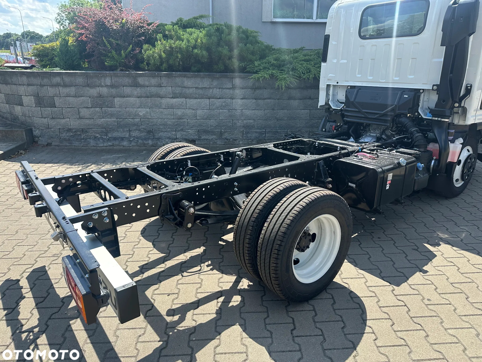 Isuzu M21 GENERATION 2 - 6