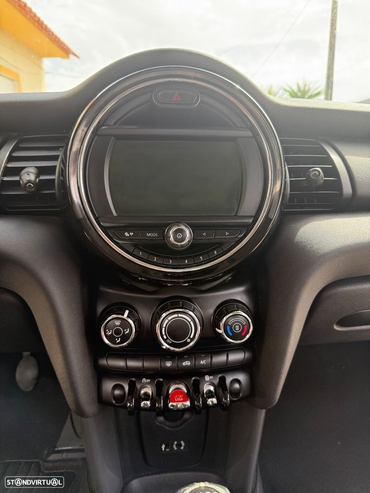 MINI 5 Portas One D - 12