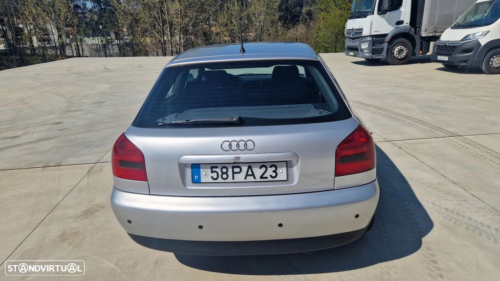 Audi A3 1.9 TDI Attraction - 2