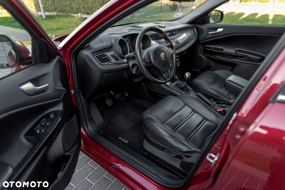 Alfa Romeo Giulietta 1.6 JTDM 16V - 28