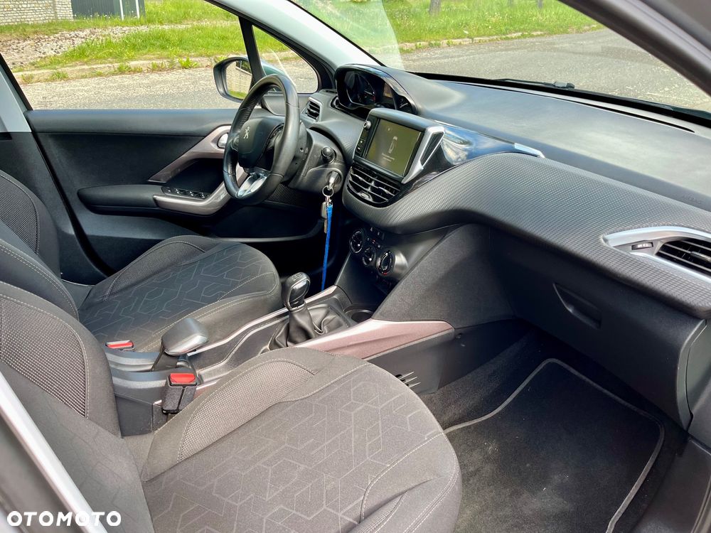 Peugeot 2008 - 13