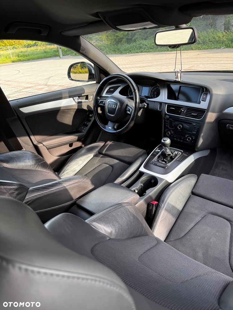 Audi A4 Limousine - 29