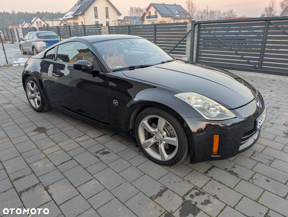 Nissan 350 Z - 2