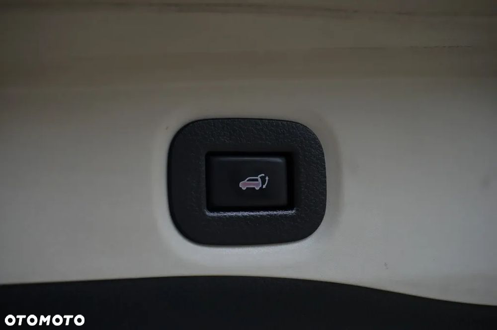 Nissan X-Trail 1.6 DIG-T Tekna 2WD 7os - 19