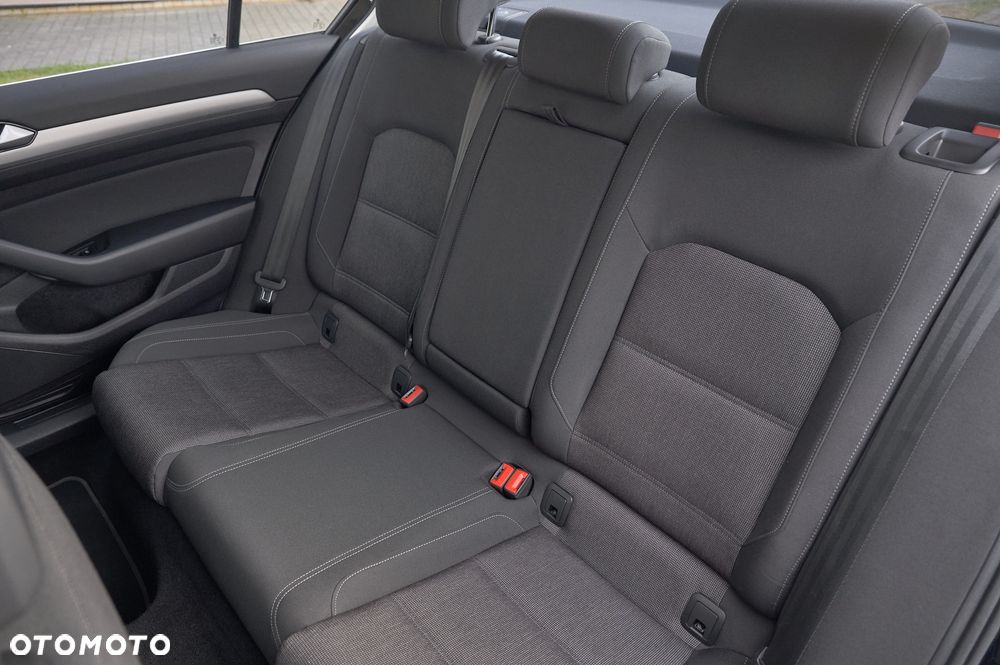 Volkswagen Passat 1.5 TSI EVO Comfortline DSG - 30