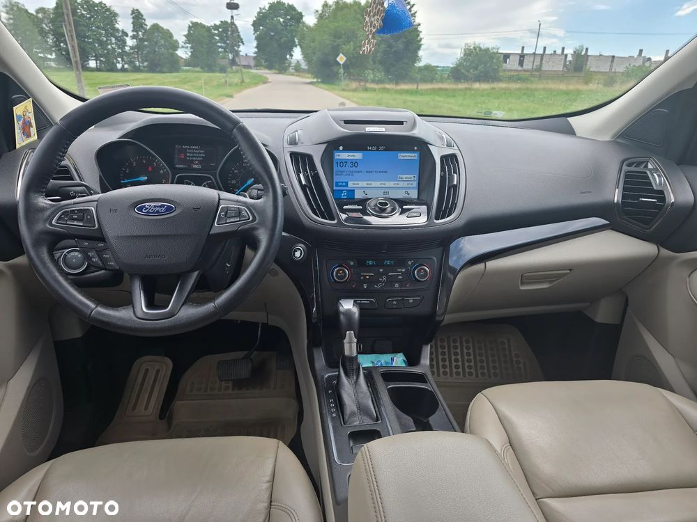 Ford Escape 2.0 EcoBoost AWD Titanium - 10