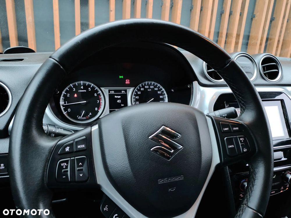 Suzuki Vitara 1.6 Premium 2WD - 25