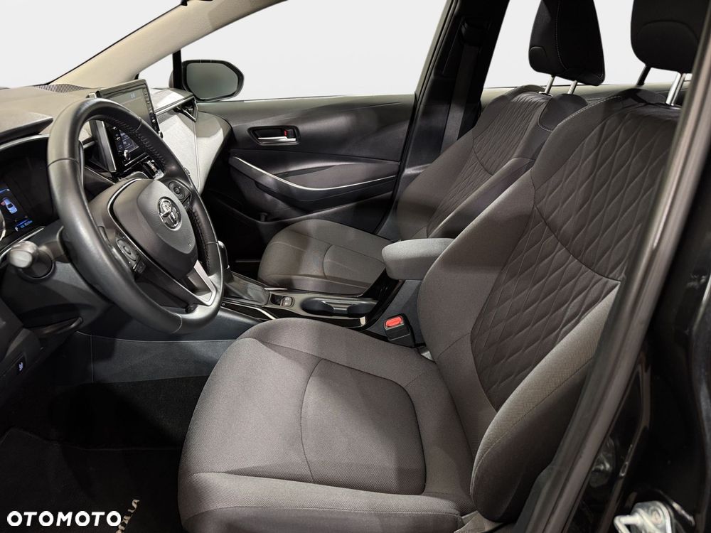 Toyota Corolla - 13