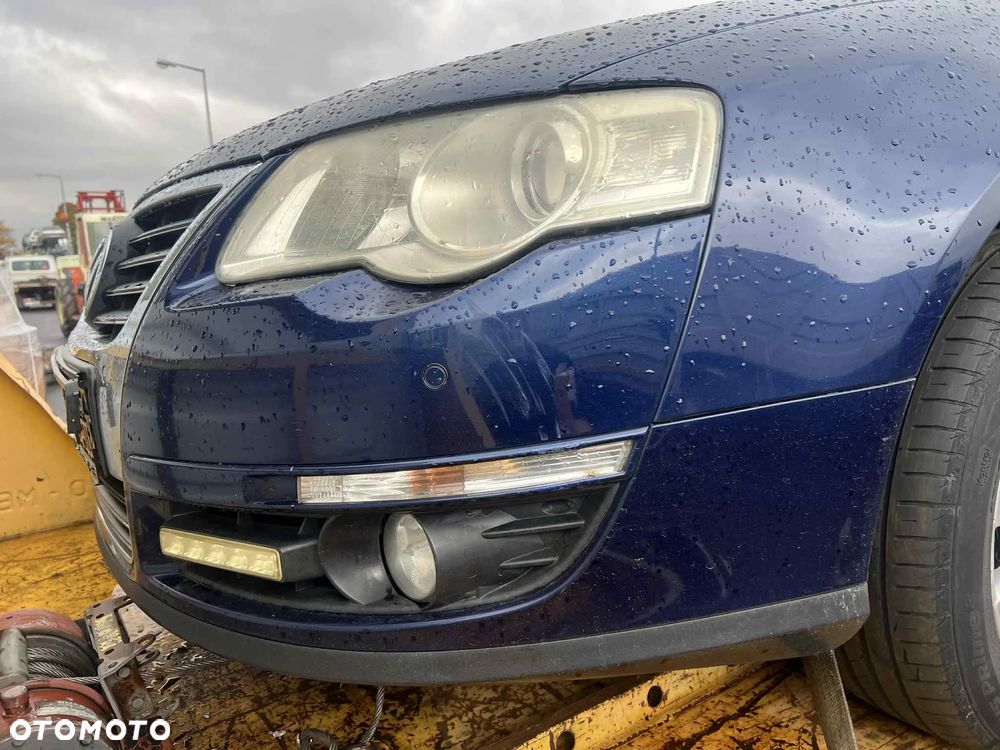 Zderzak przedni/PRZÓD Volkswagen Passat b6 Kombi !! KOMPLETNY - 3