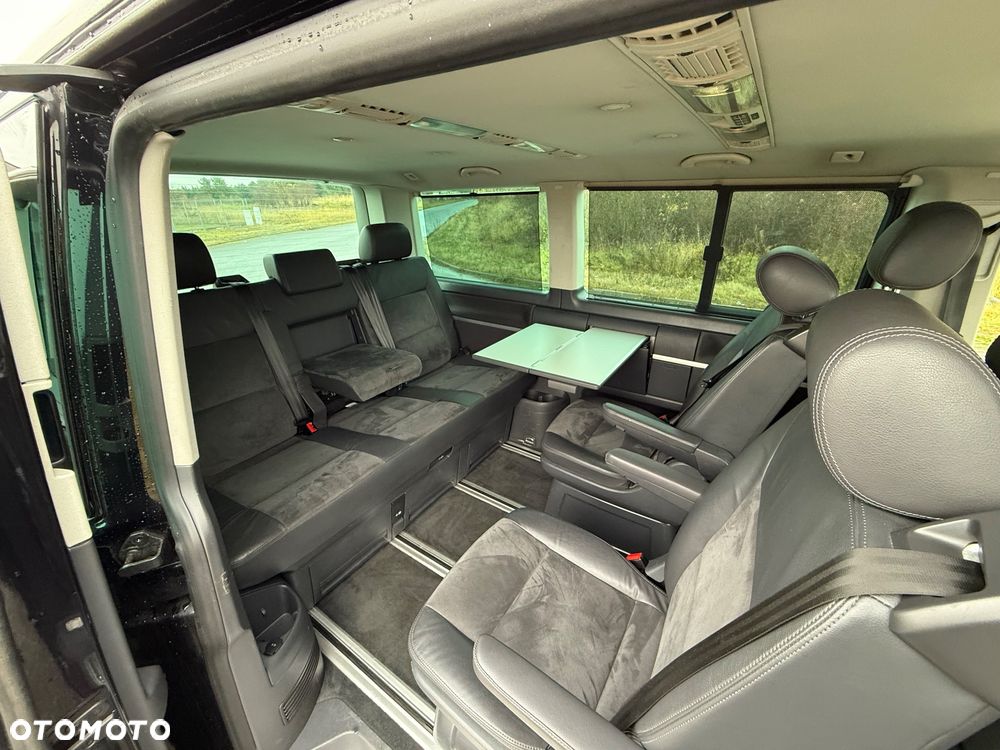 Volkswagen Multivan - 23