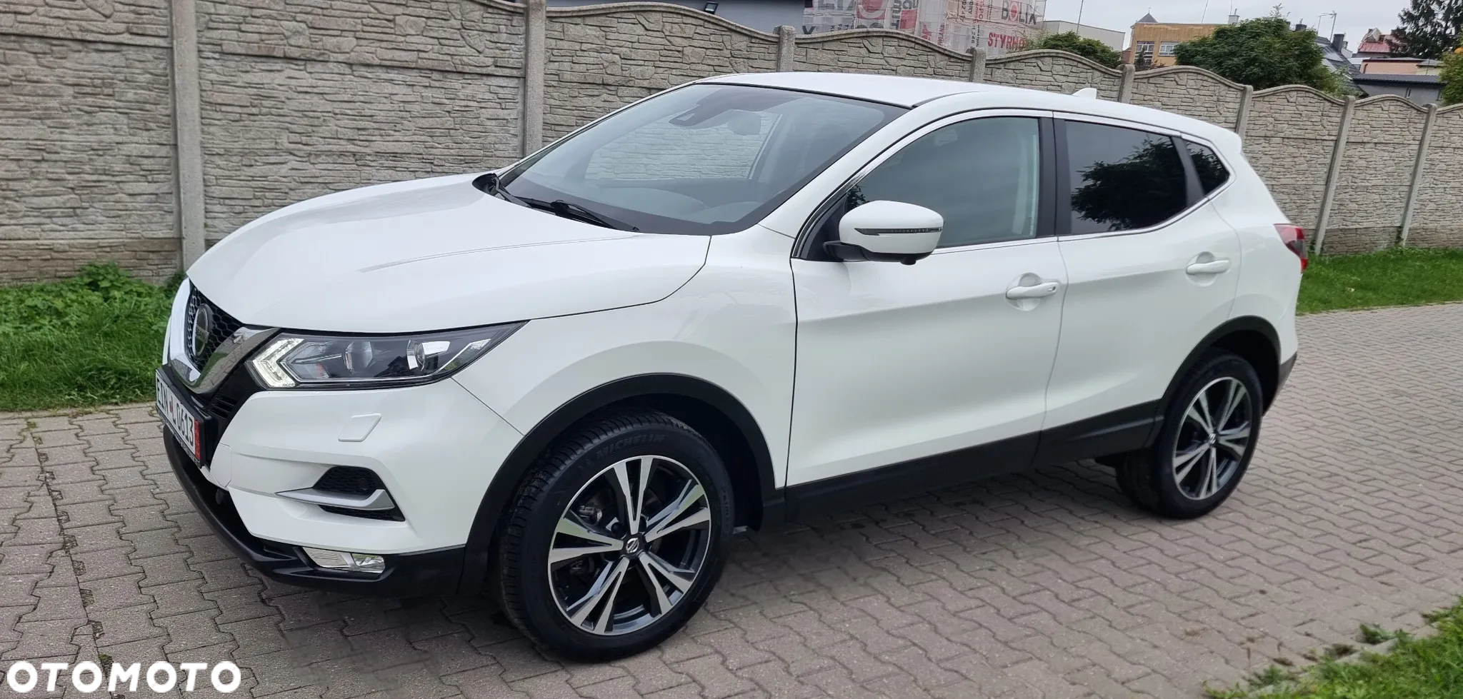 Nissan Qashqai 1.3 DIG-T TEKNA - 3