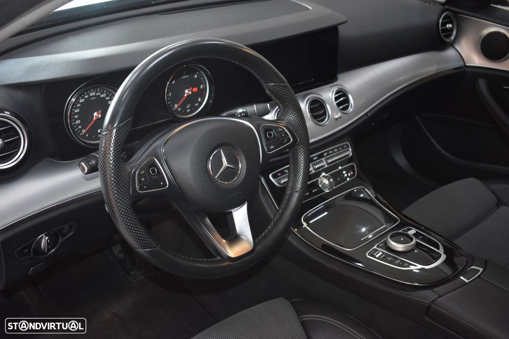 Mercedes-Benz E 220 d Avantgarde - 25