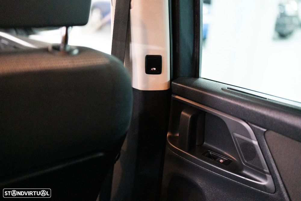 VW Sharan 2.0 TDI Confortline DSG - 41