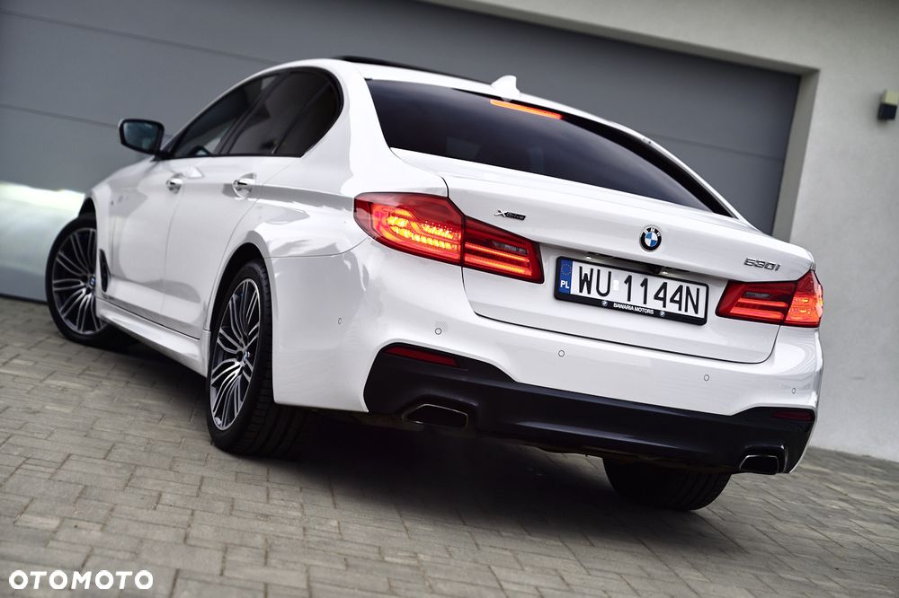 BMW Seria 5 530i xDrive M Sport sport - 2