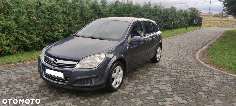 Opel Astra - 1