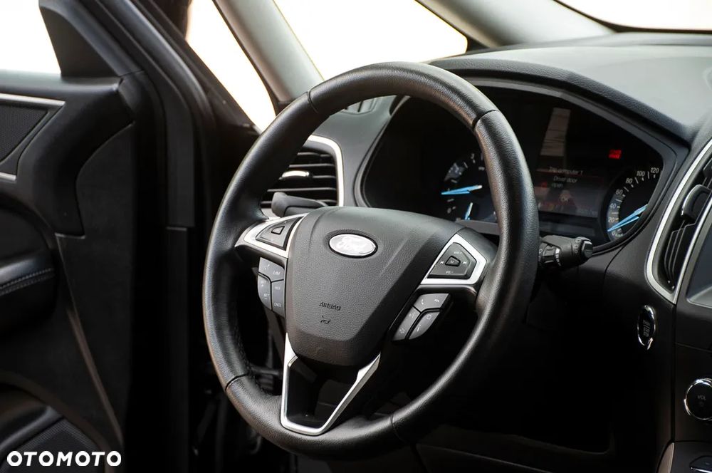 Ford S-Max - 9
