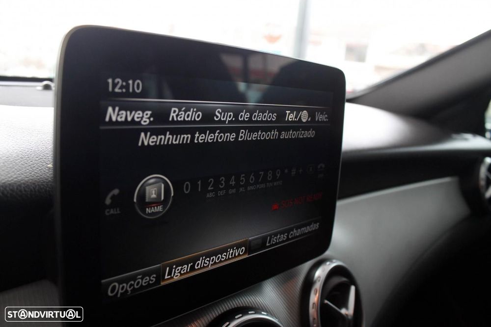 Mercedes-Benz GLA 180 d Urban - 16