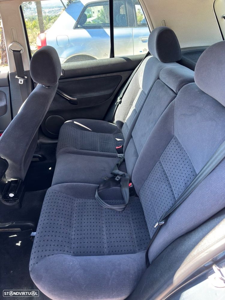 VW Golf 1.4i Confortline - 9