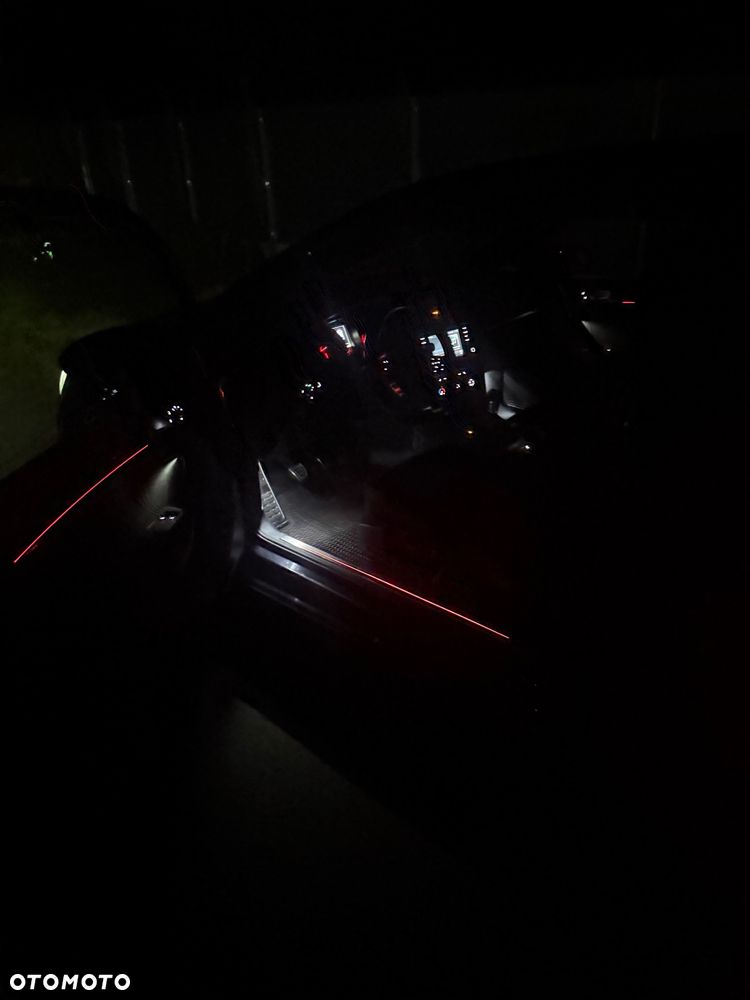 Volkswagen Golf - 12