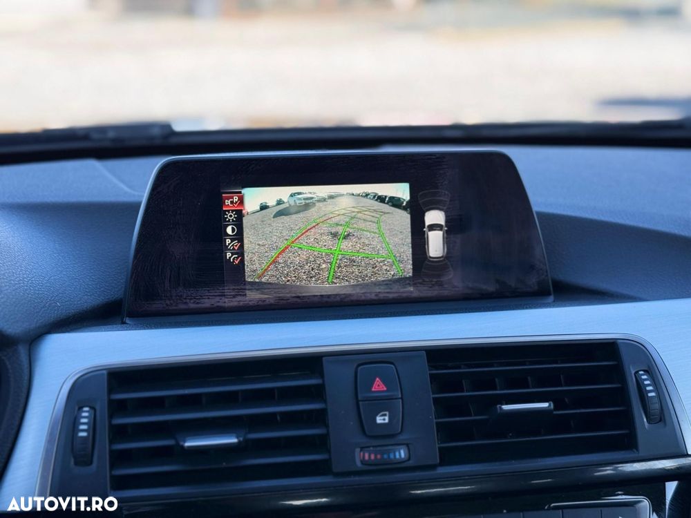 BMW Seria 3 318d Touring Aut. Sport Line - 9