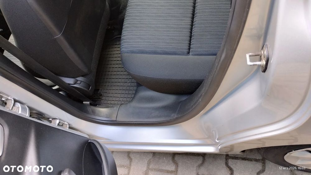 Peugeot 207 1.4 U Move - 24