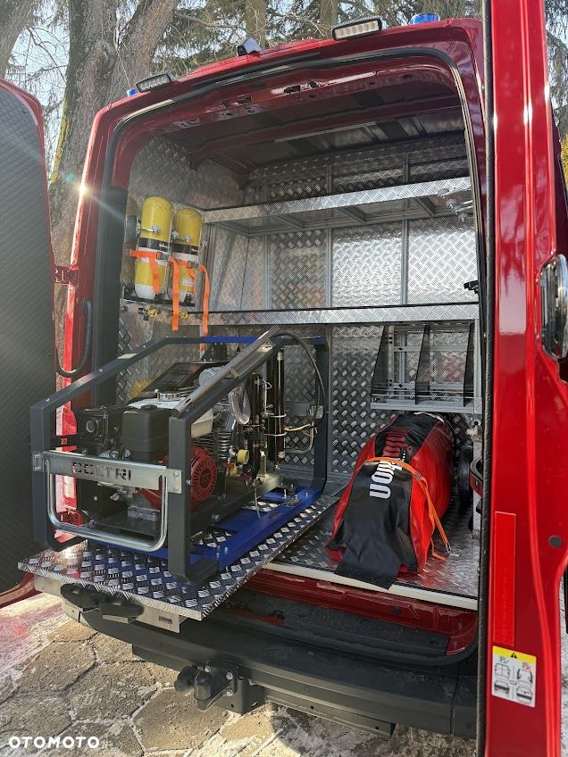Mercedes-Benz Sprinter 4x4 Strażacki Pożarniczy, 9 osób - 11