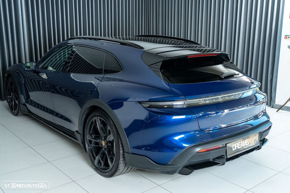 Porsche Taycan Cross Turismo Turbo - 28