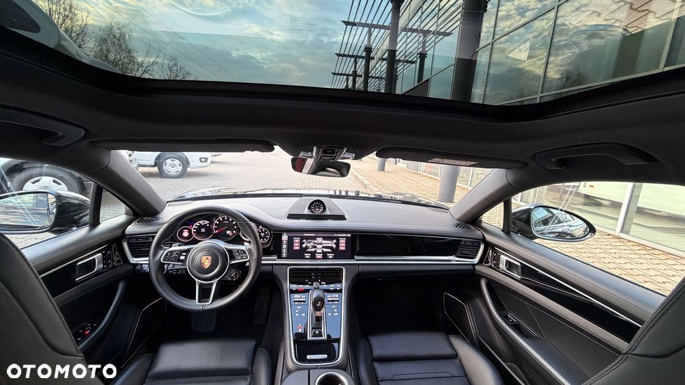 Porsche Panamera 4 GPF - 21
