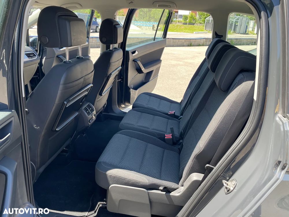 Volkswagen Touran 2.0 TDI SCR DSG Comfortline - 12