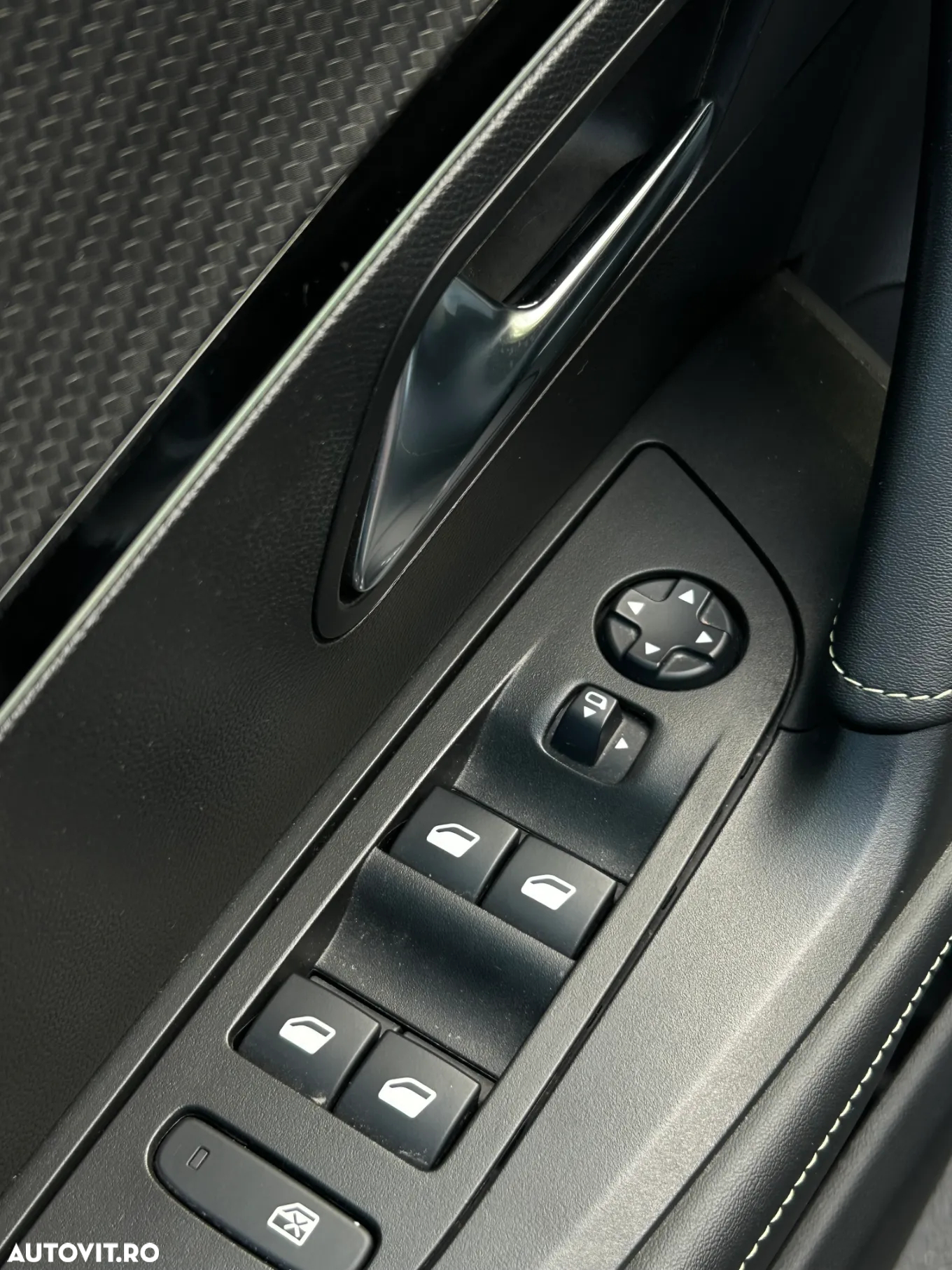 Peugeot 2008 e-2008 GT - 14