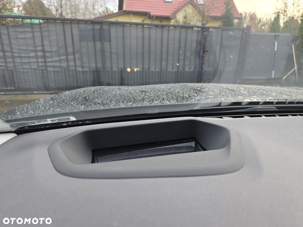 BMW Seria 5 520d xDrive Business Edition sport - 32