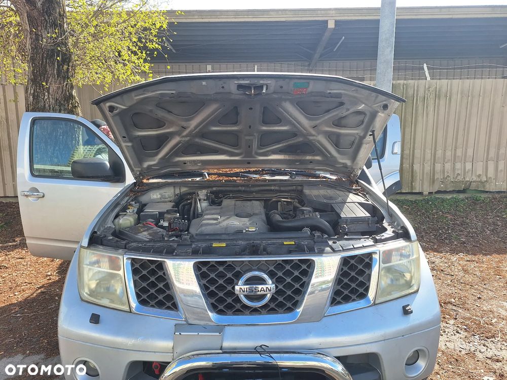 Nissan Pathfinder 2.5 DCi Comfort / XE - 2