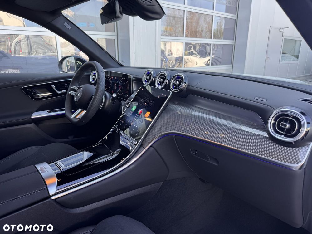 Mercedes-Benz GLC 200 d 4Matic 9G-TRONIC AMG Line Advanced - 17