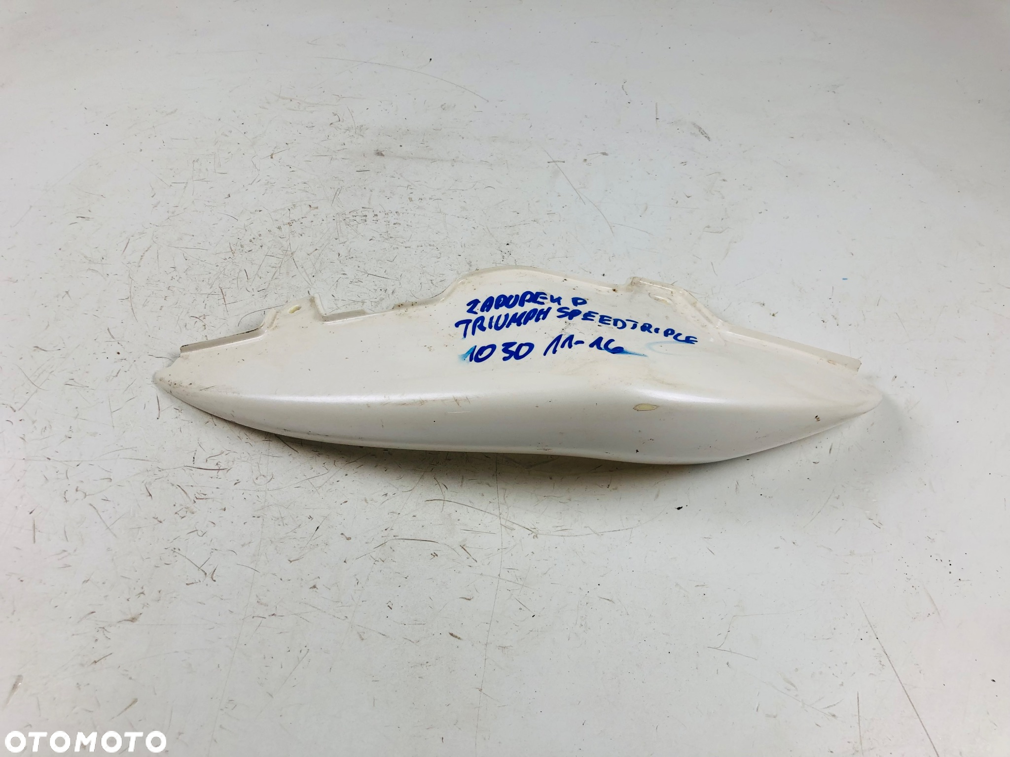 Triumph Speed Triple 1050 11-16 ogon zadupek prawy - 2