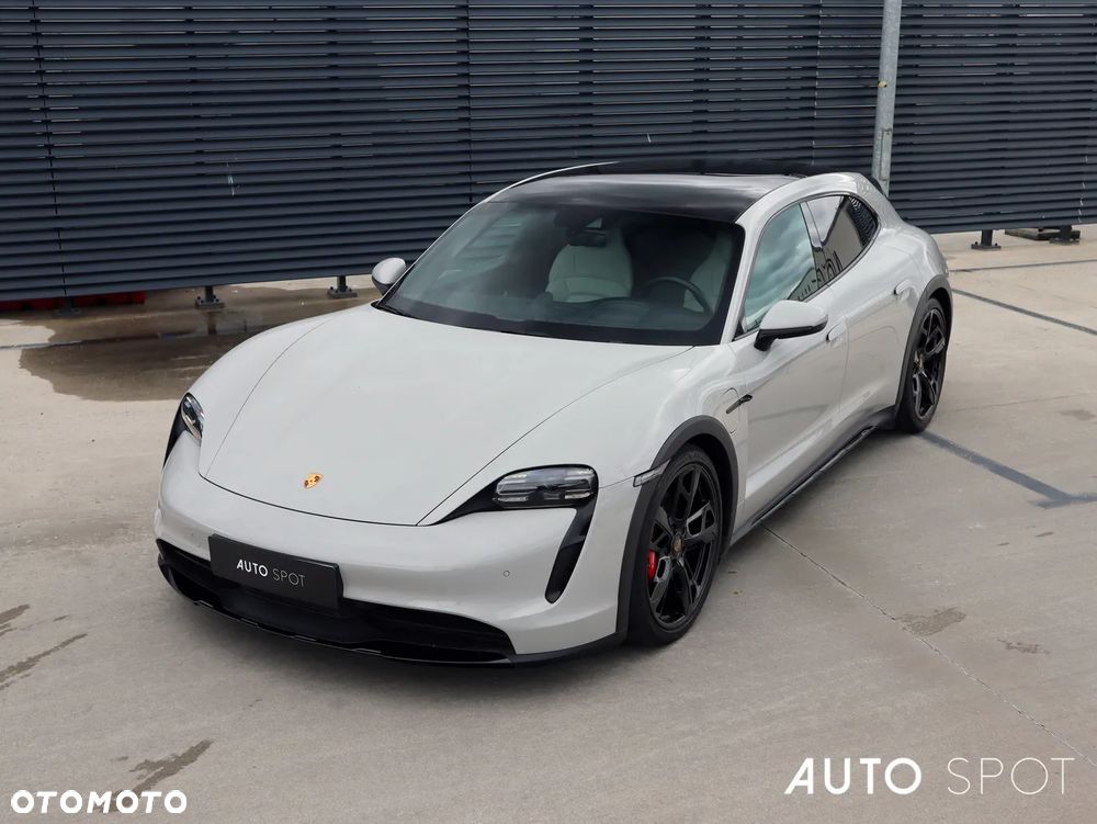 Porsche Taycan 4S - 13