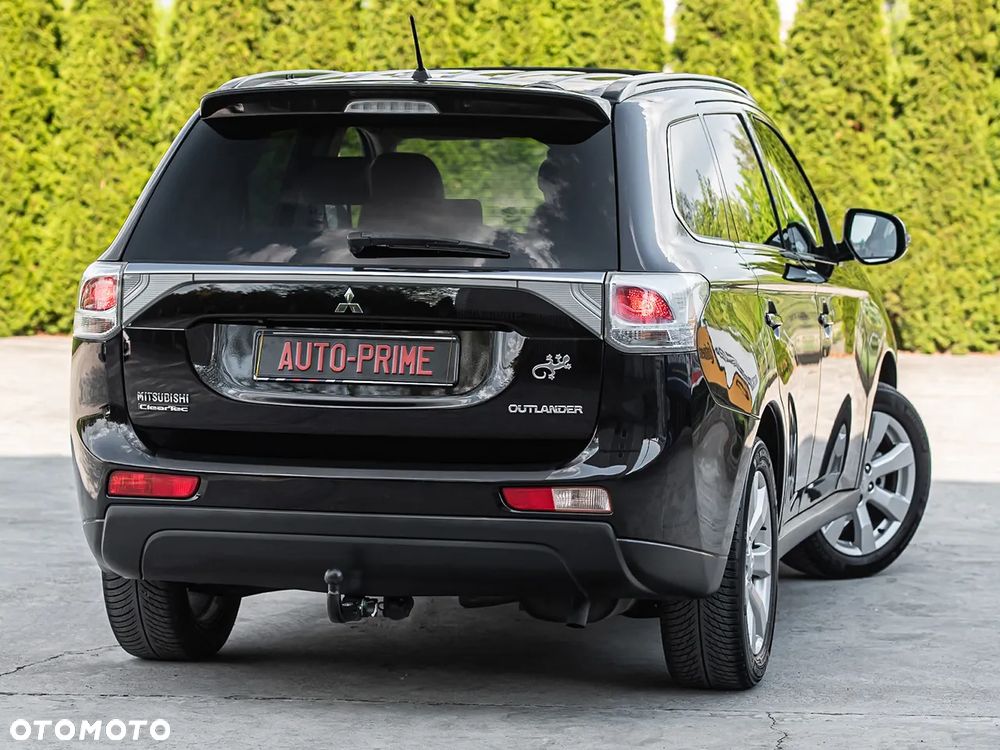 Mitsubishi Outlander - 12